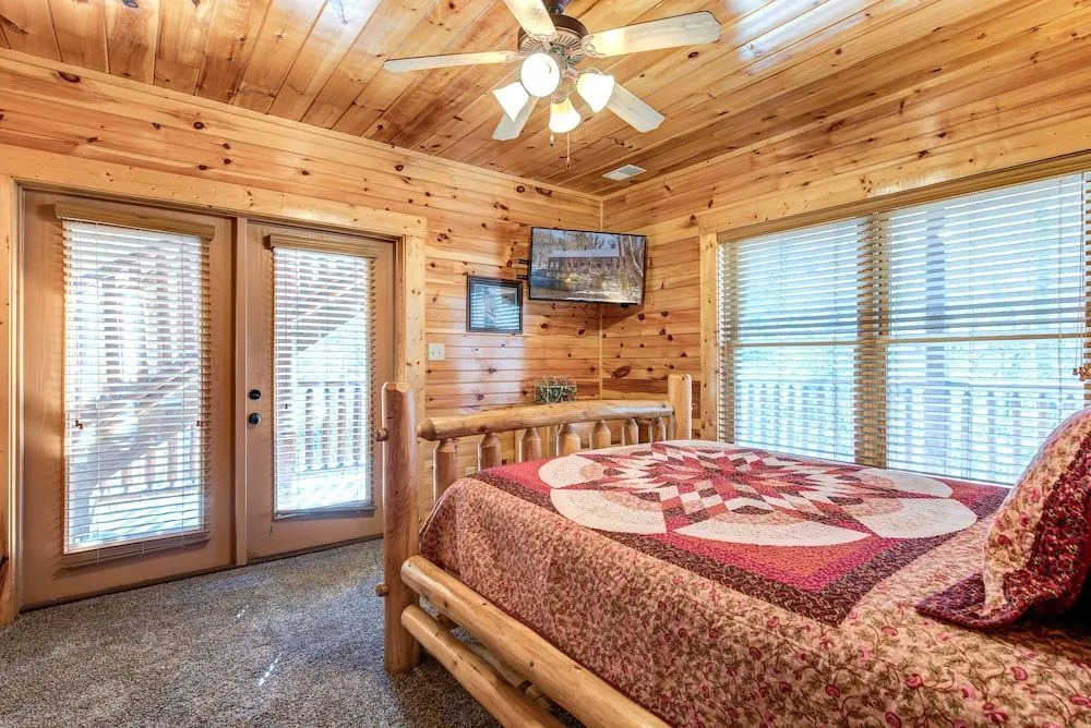 Hemlock Inn by Jackson Mountain Rentals
