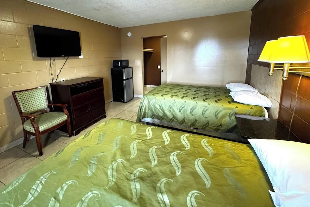 Briarwood Motel Near Valdosta University I 75