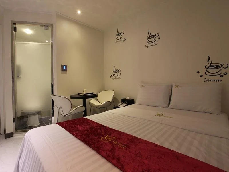 Yes Hotel
