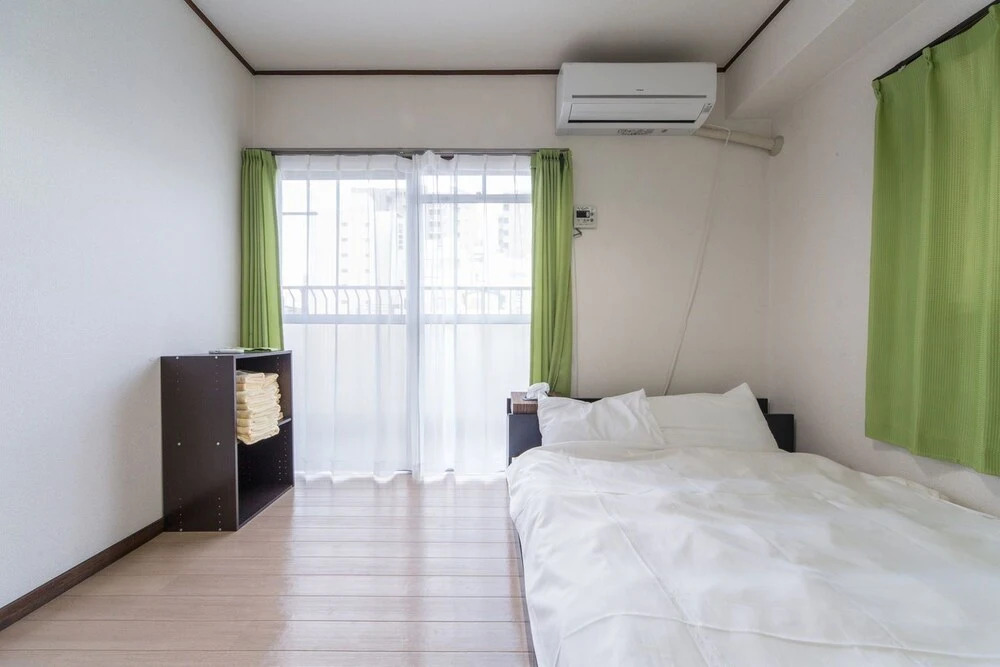 Alex's Home KUROMON