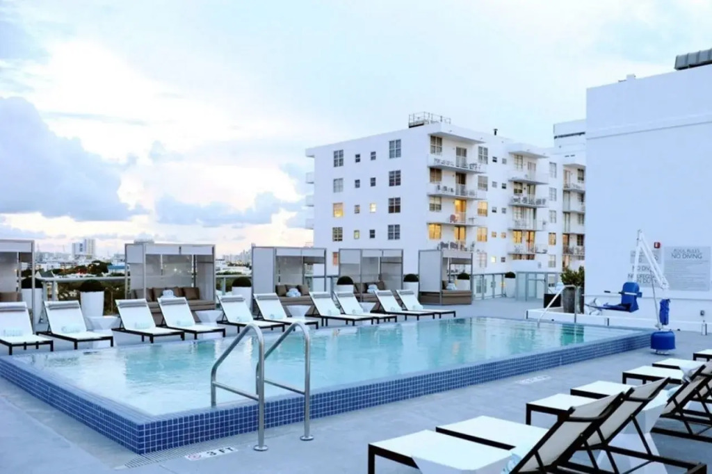 AC Hotel by Marriott Miami Beach