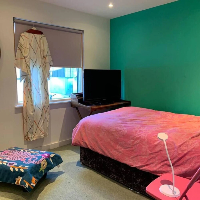Impeccable 2-bed Apartment in London