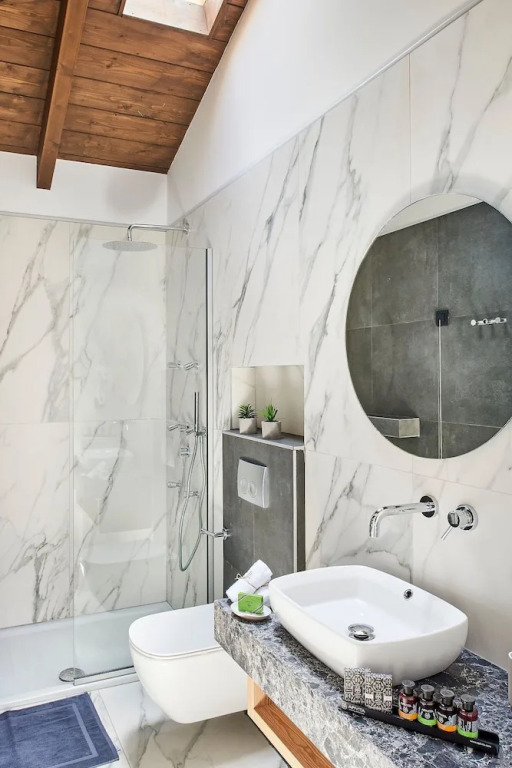 IALNA Boutique Hotel