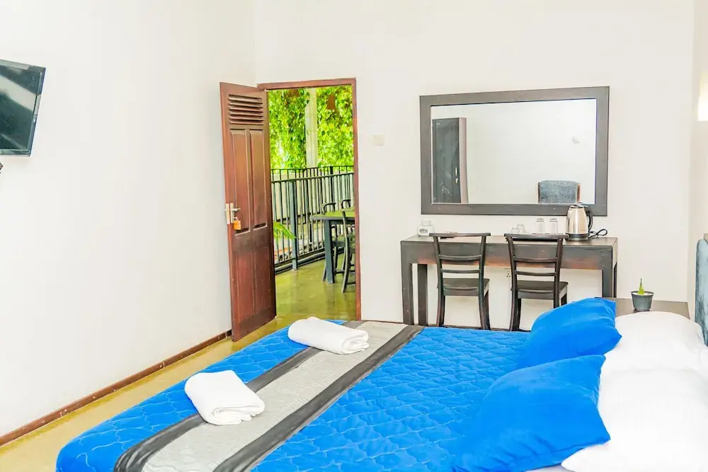 ShiCo Transit Hotel