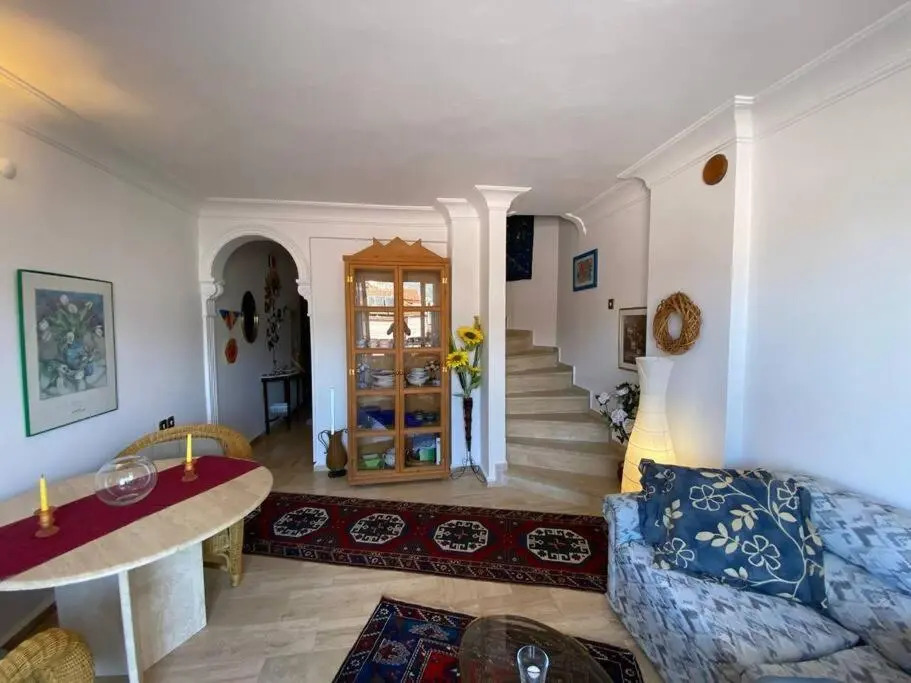 Duplex House on the Castle Road with a Seaview