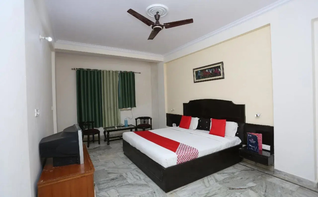 Hotel Chanakya
