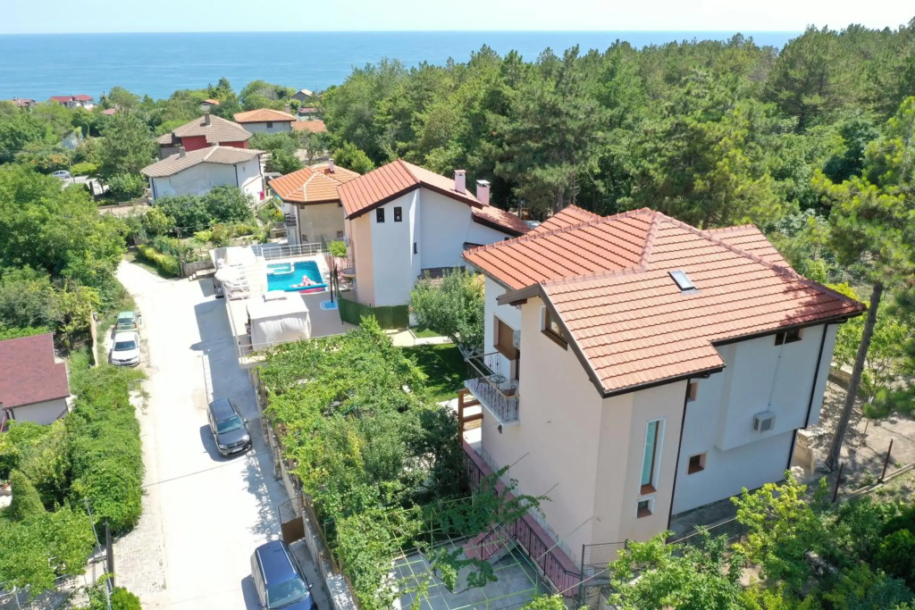 villa MAK