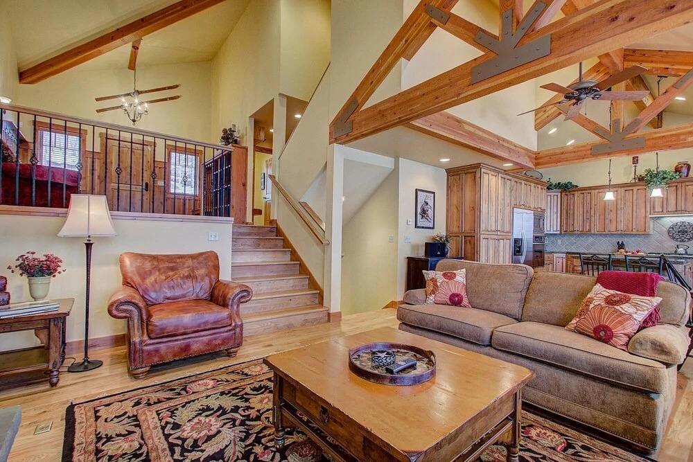 Coopers Collection 13 - Lowell Avenue Getaway