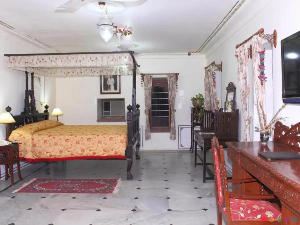 Hotel Pushkar Palace