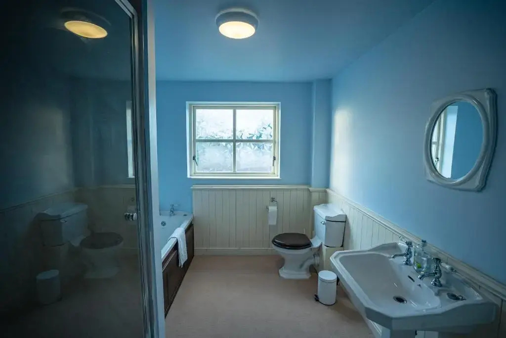 The Farmhouse, 6 Bed Property, Forres