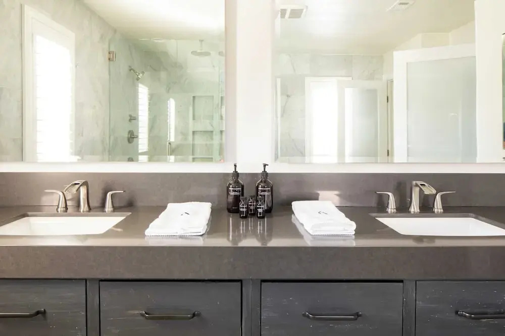 Indigo By Avantstay Sleek & Charming Home 2 Blks From Bay w/ Hot Tub!