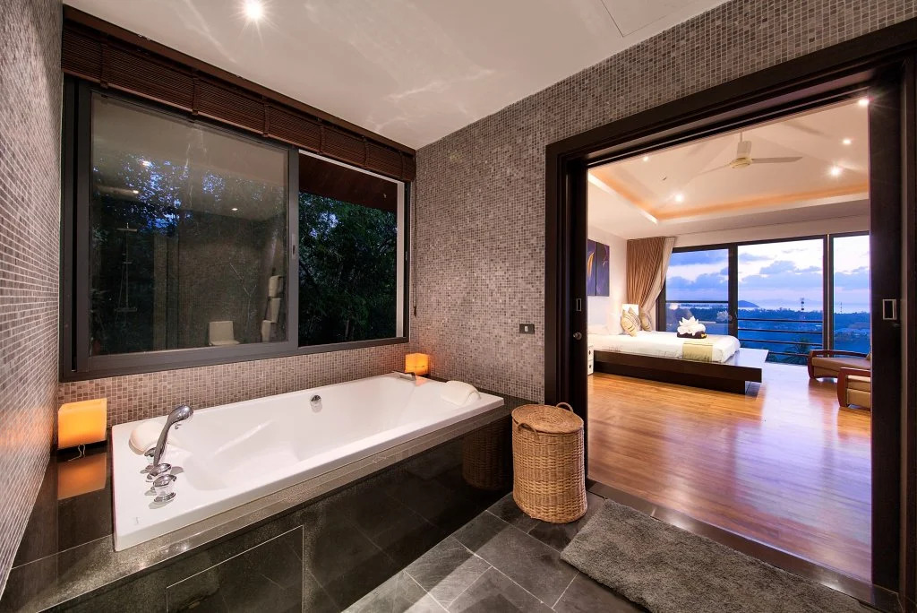 Sunset Heights Villa