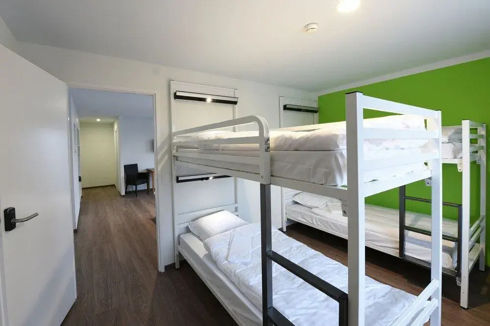 Nyon Hostel