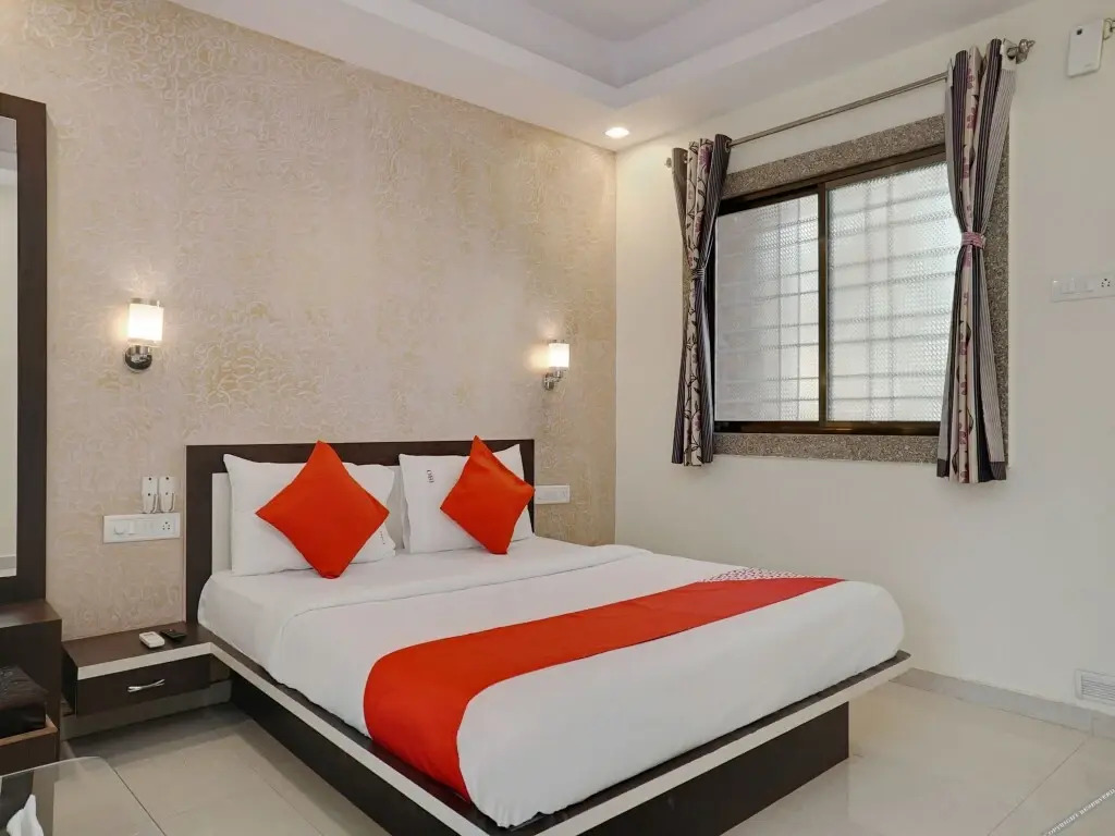 Orient Bay Inn By OYO Rooms