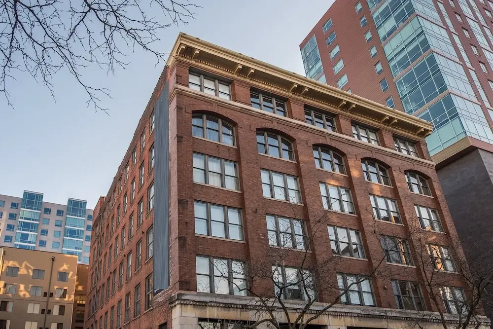 FRONTDESK East 8 Loft Apts Downtown Cincinnati
