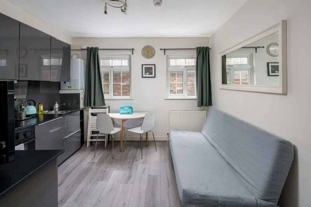 Contemporary 2 Bedroom Apartment in Angel