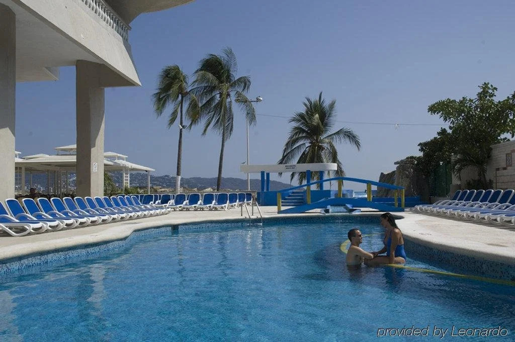 Avalon Excalibur Acapulco