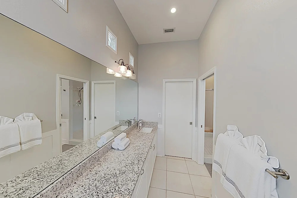 New Listing! Canalside W/ Pool, Walk To Beach 3 Bedroom Home