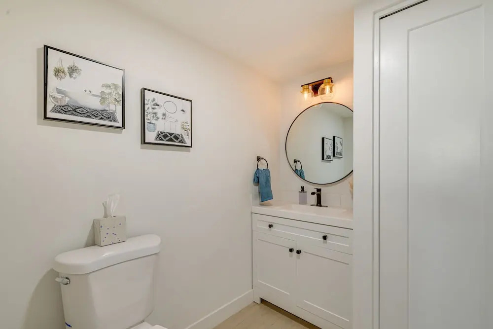 2 Mi to Old Town! Dog-friendly Condo w/ Pool