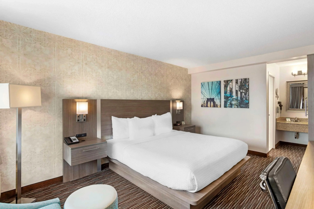 Best Western Mill River Manor