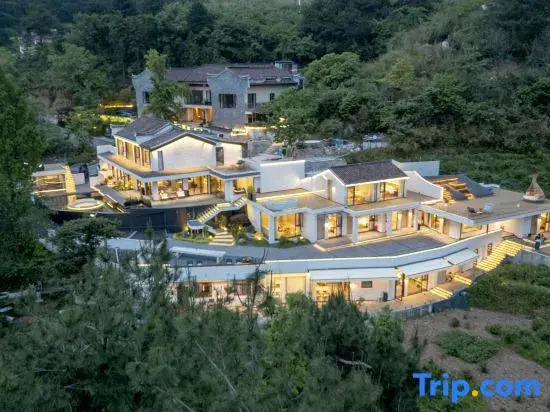 Yunmanli · Elegant Mountain Panorama | Zen Guesthouse (Terrace, Upper Jiuhua Mountain)