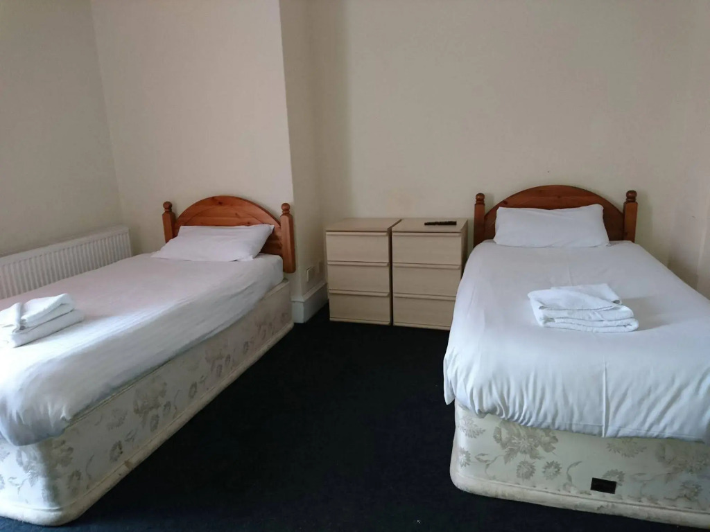 Dee Hotel