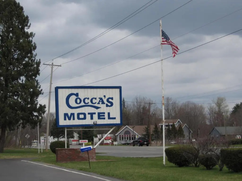 Coccas Motel - Malta