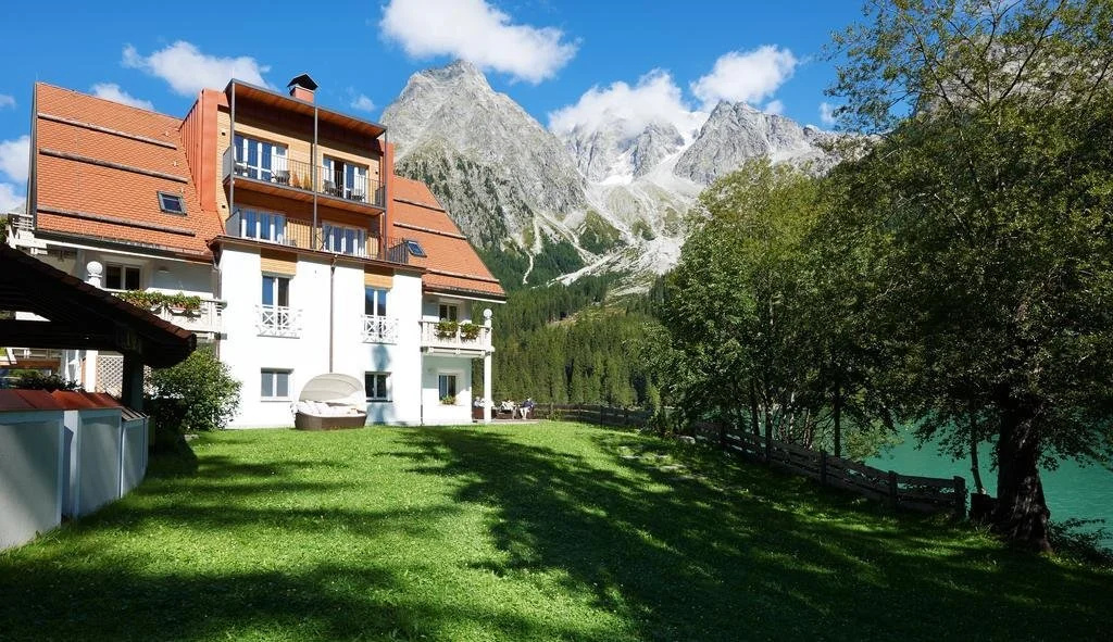 Hotel Seehaus - Mountain Lake Resort