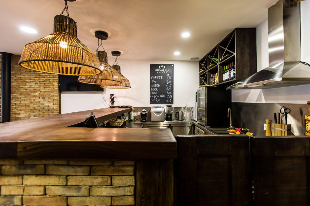 Miragaia House