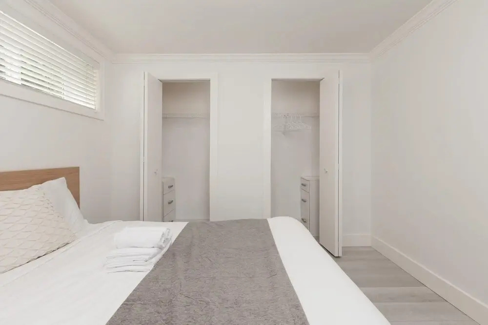 Newly Renovated and Tastefully Furnished 1 BD- 1bath Suite