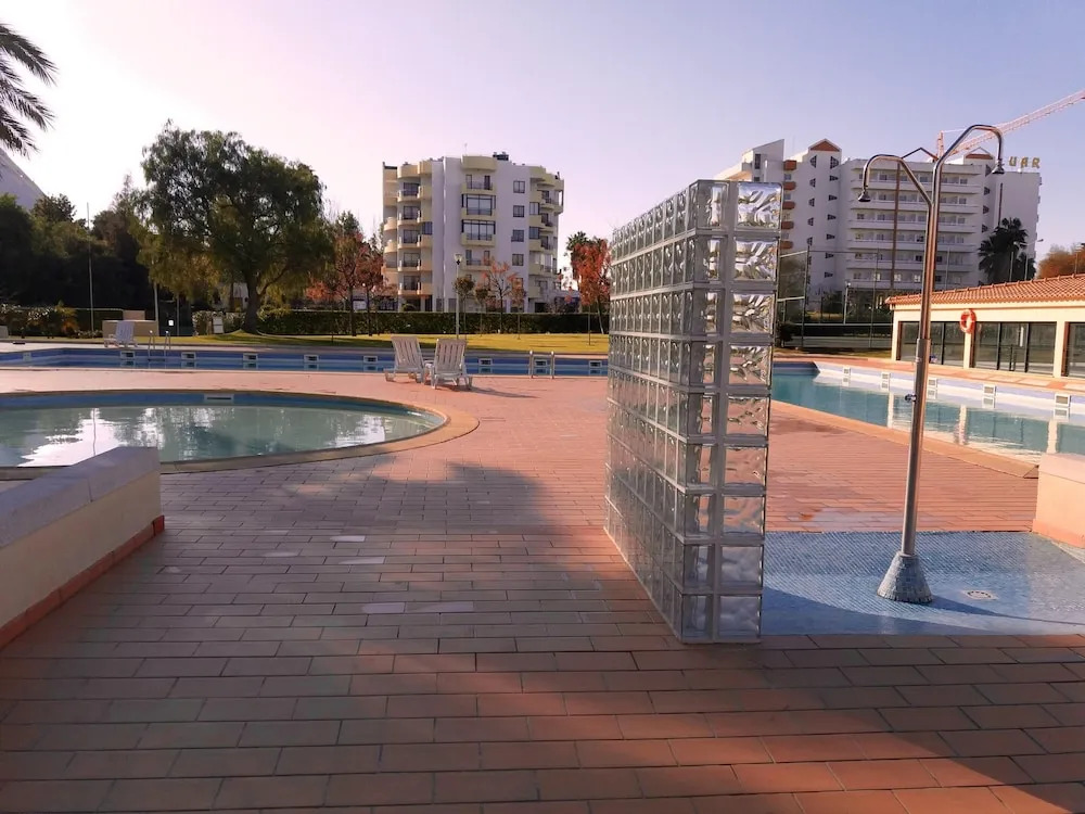 Apartment With one Bedroom in Portimão, With Shared Pool, Furnished Balcony and Wifi