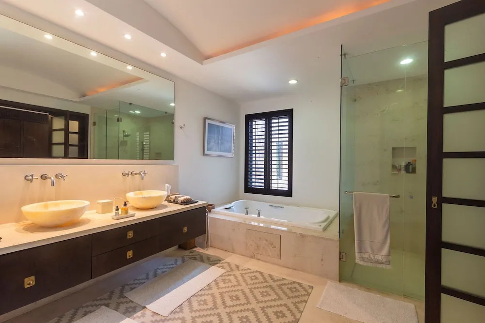 Perfect 4 Bedroom Condo