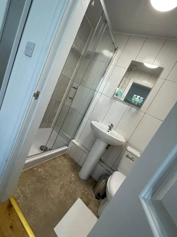 CityStays Rooms with Free Parking