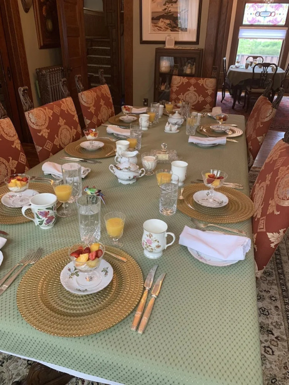 Green Oaks B&B