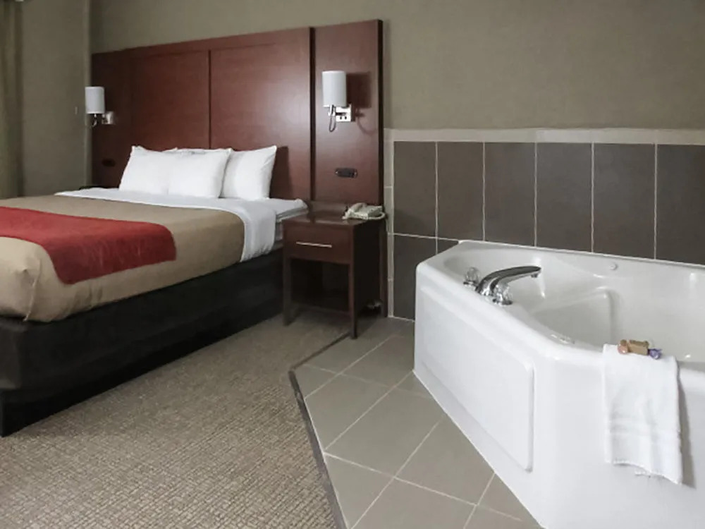 Comfort Inn & Suites