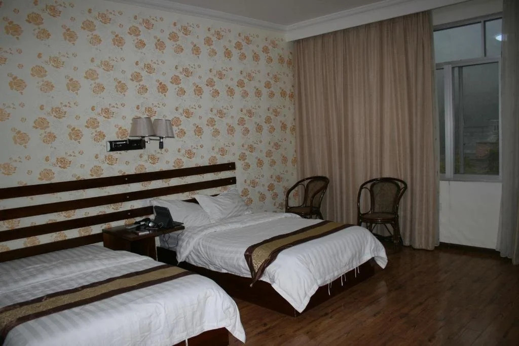 Shanshuiju Village Inn