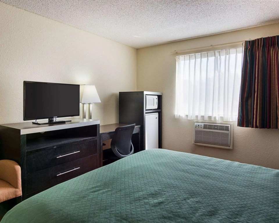 Quality Inn Chesapeake - Greenbrier