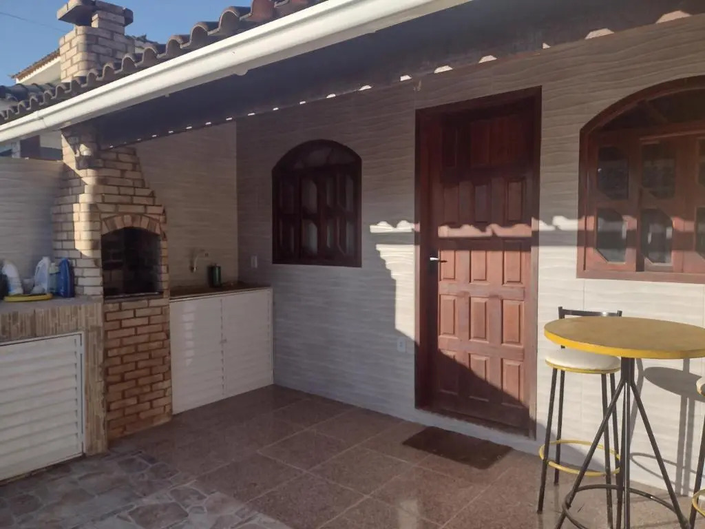 Casa aconchegante com piscina e churrasqueira