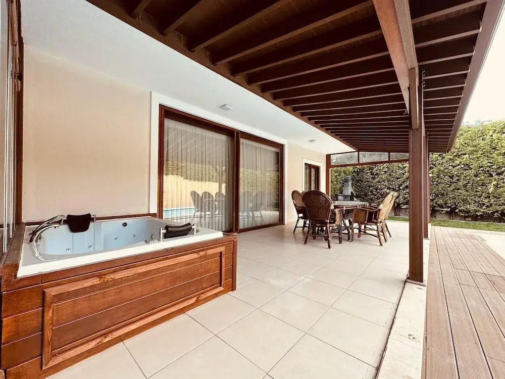 Riyan Garden Villas