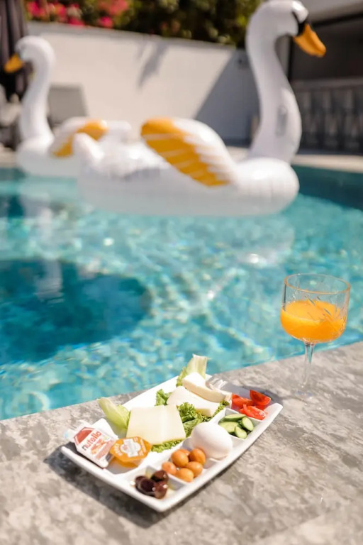 Swan Boutique Hotel
