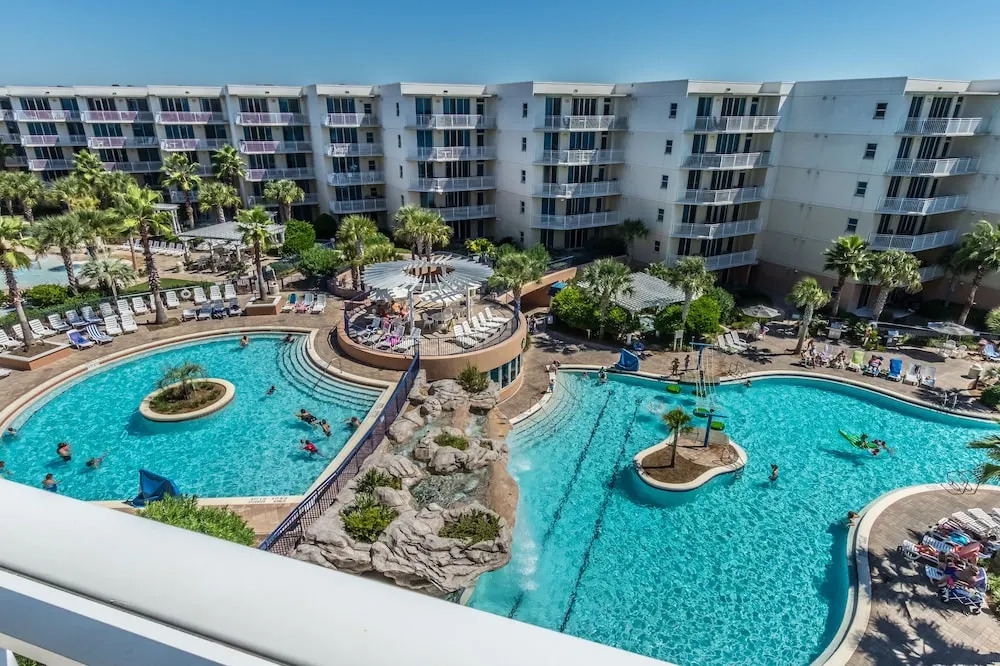 Waterscape B612 2 Bedroom Condo