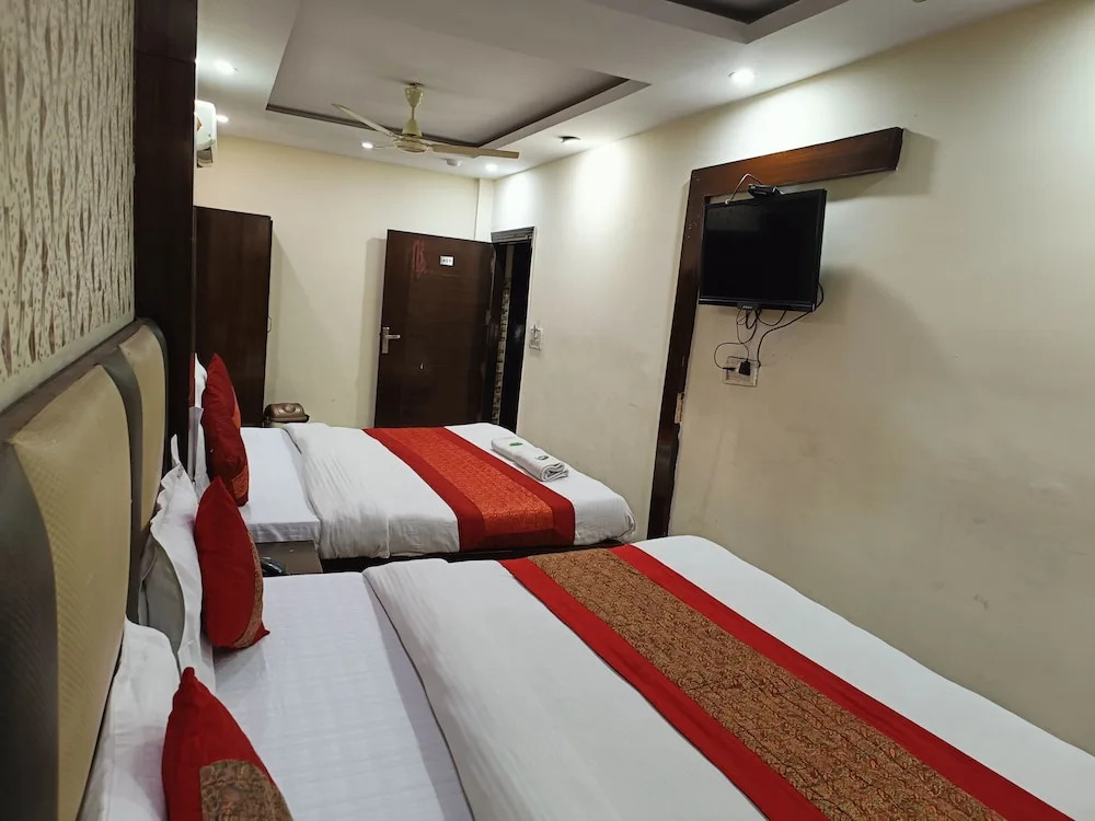 Hotel Amba Deluxe- Managed by Hotel Sidhartha