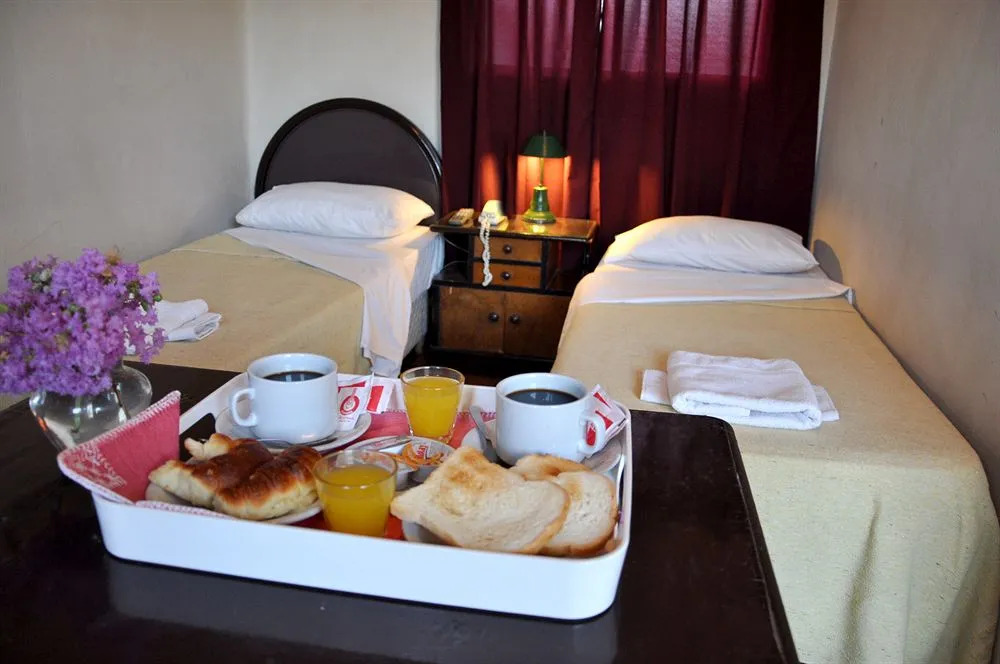 You! Hoteles