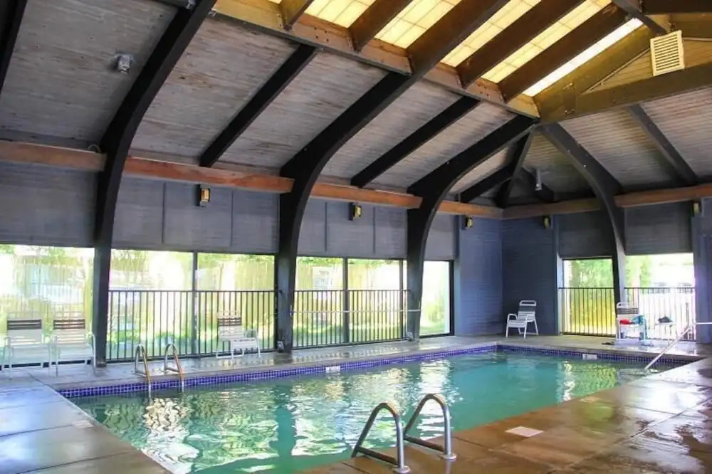 Windward Pointe 906 3 Bedroom Condo