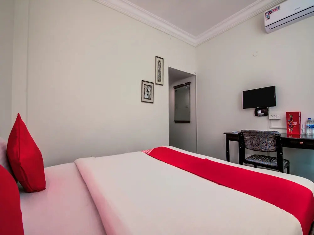 OYO Rooms Jayanagar South End Metro