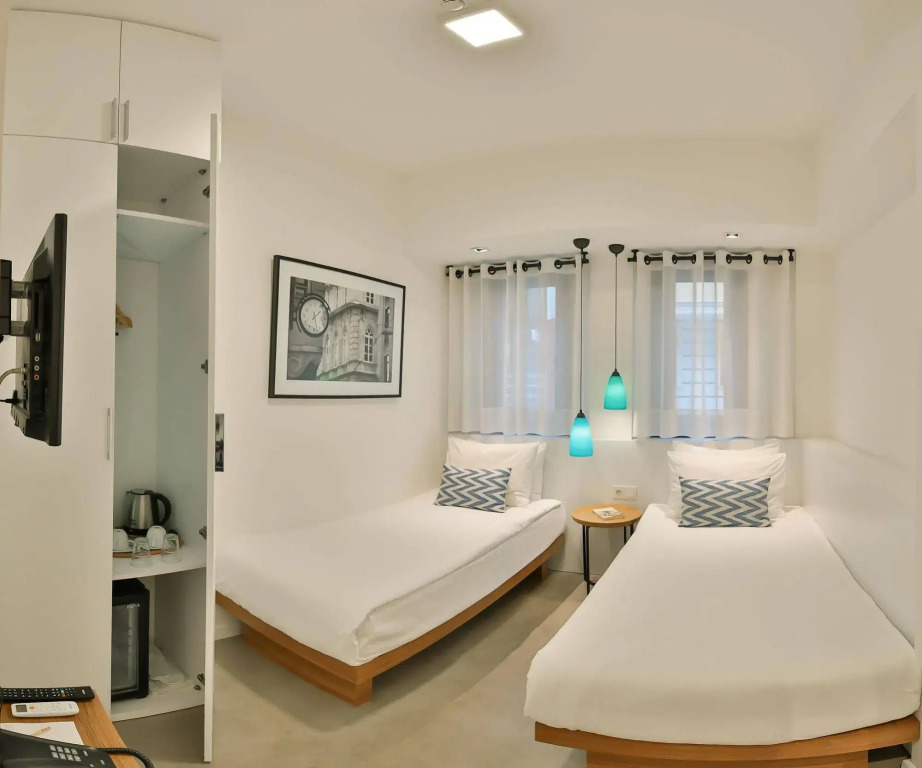 Alilass Hotel