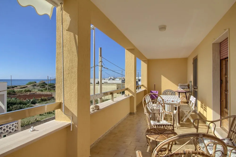 Casa Silva, Front Beach