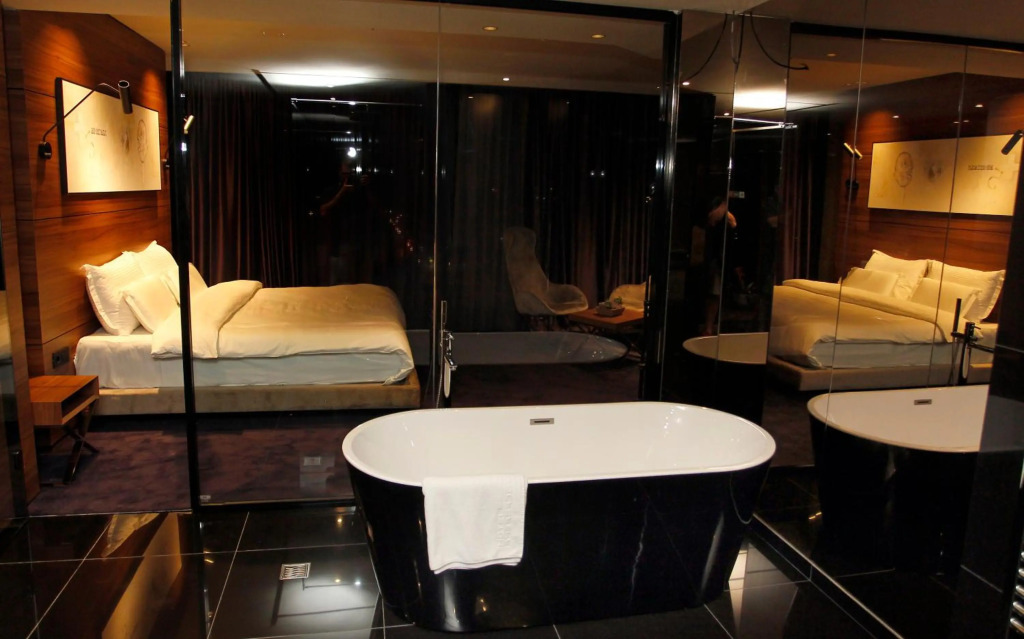 Ambasador Hotel