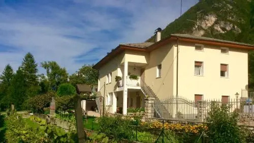 Casa Roberto - piano terra con giardino