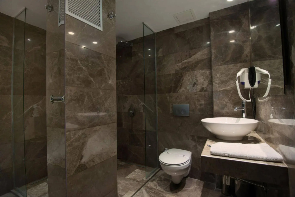 GK Regency Suites Hotel